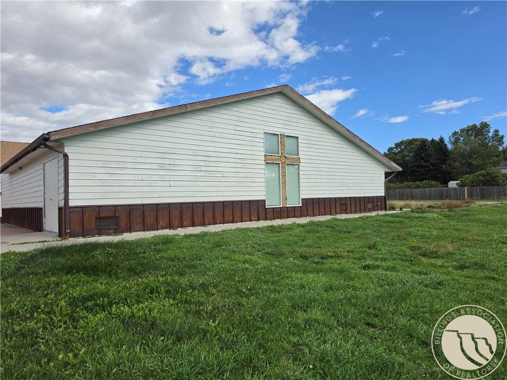 3247 Driftwood Lane, Billings, MT 59101 photo 2
