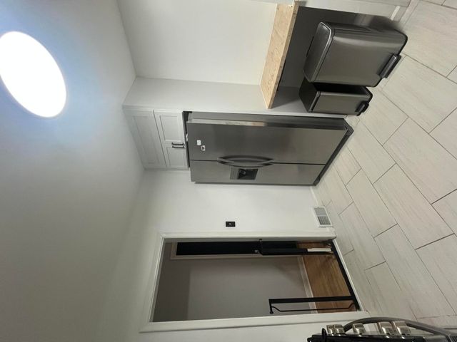 19186 Sunderland Road, Detroit, MI 48219