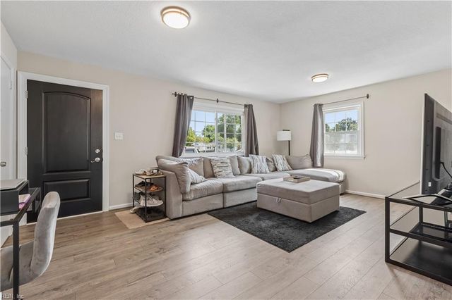 47 Buffalo DR, Hampton, VA 23664