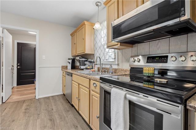 47 Buffalo DR, Hampton, VA 23664