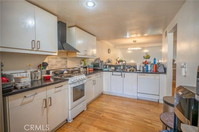 2214 Calle Jalapa, West Covina, CA 91792