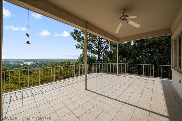 1913 Massard Road, Fort Smith, AR 72903