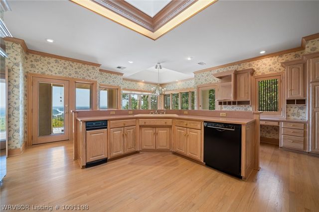 1913 Massard Road, Fort Smith, AR 72903
