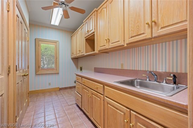 1913 Massard Road, Fort Smith, AR 72903