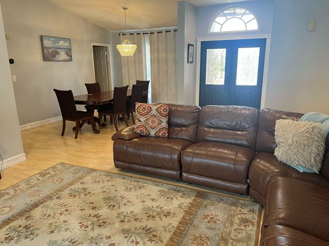 9664 W Lake Court, Boca Raton, FL 33434