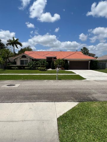 9664 W Lake Court, Boca Raton, FL 33434