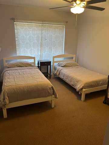 9664 W Lake Court, Boca Raton, FL 33434