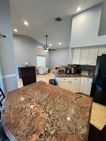 9664 W Lake Court, Boca Raton, FL 33434