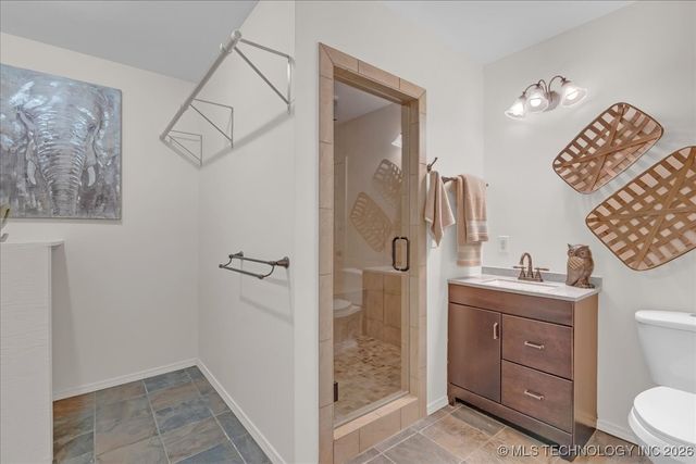 1122 E 144th Place, Glenpool, OK 74033