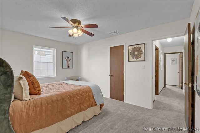 1122 E 144th Place, Glenpool, OK 74033