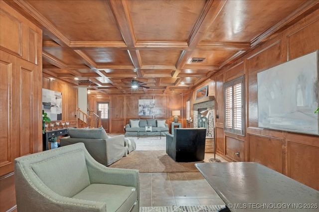 1122 E 144th Place, Glenpool, OK 74033