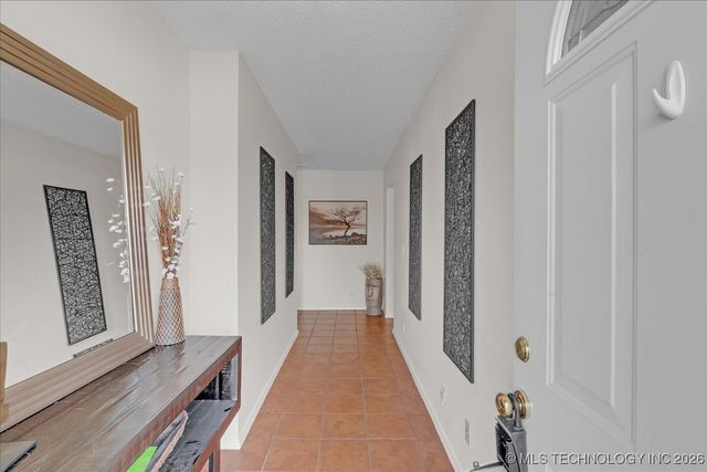 1122 E 144th Place, Glenpool, OK 74033