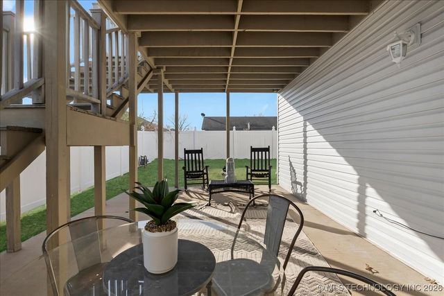 1122 E 144th Place, Glenpool, OK 74033