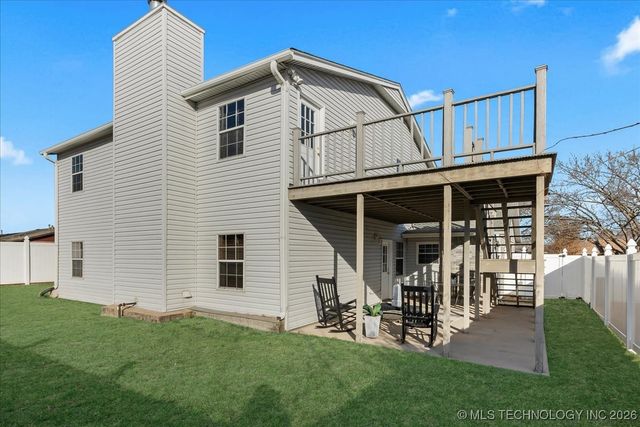 1122 E 144th Place, Glenpool, OK 74033