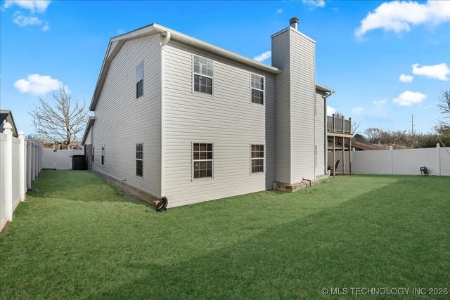 1122 E 144th Place, Glenpool, OK 74033