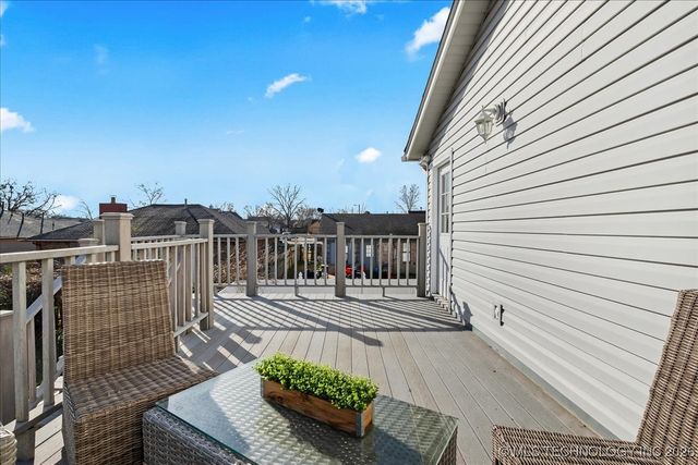 1122 E 144th Place, Glenpool, OK 74033