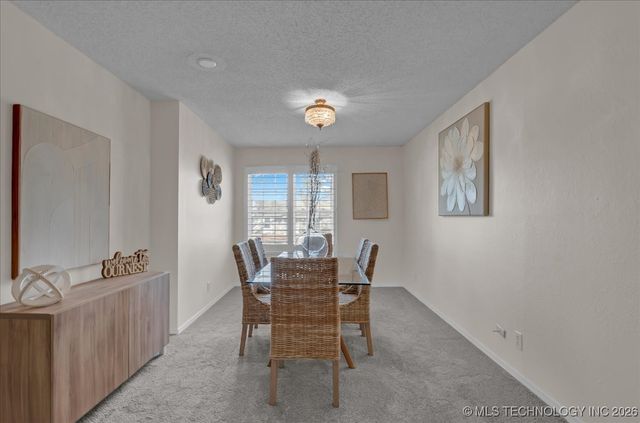 1122 E 144th Place, Glenpool, OK 74033