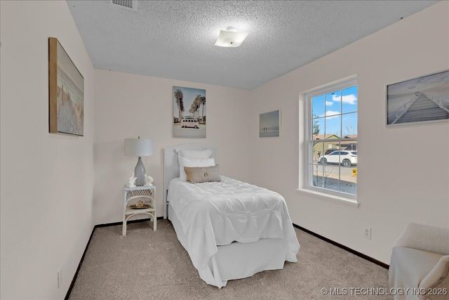 1122 E 144th Place, Glenpool, OK 74033