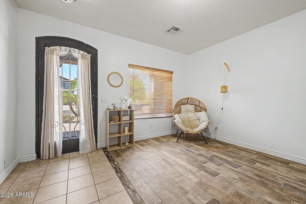 731 W MESQUITE TREE Lane, San Tan Valley, AZ 85143 — photo 4