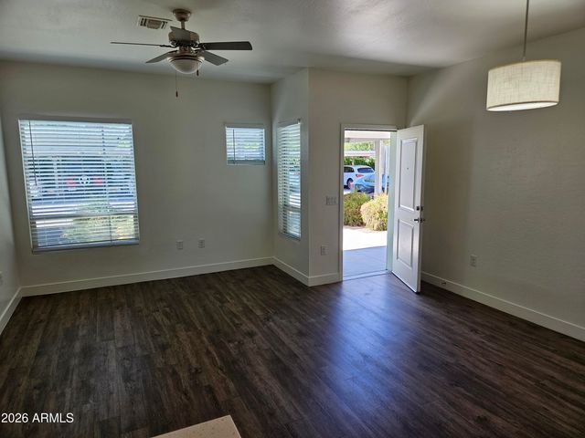 7981 E WILSHIRE Drive 1011A, Scottsdale, AZ 85257