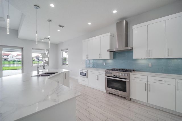 10481 ROYAL CYPRESS WAY, Orlando, FL 32836