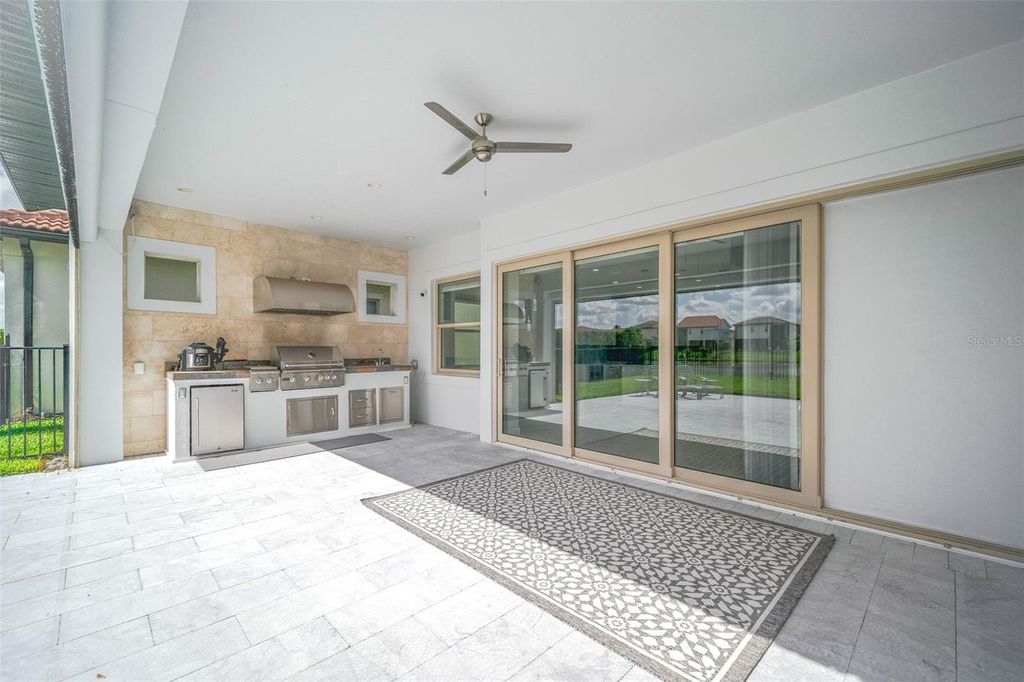 Image 39 of property listing at 10481 ROYAL CYPRESS WAY, Orlando, FL 32836