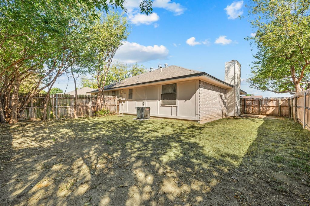 7714 Brandi Place 7714, North Richland Hills, TX 76182 — photo 4
