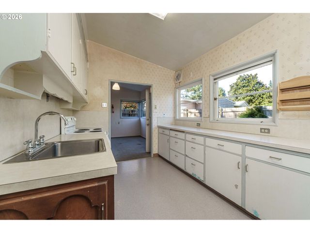 4104 FARVIEW Dr, Vancouver, WA 98661