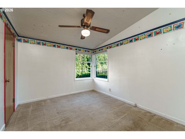 4104 FARVIEW Dr, Vancouver, WA 98661