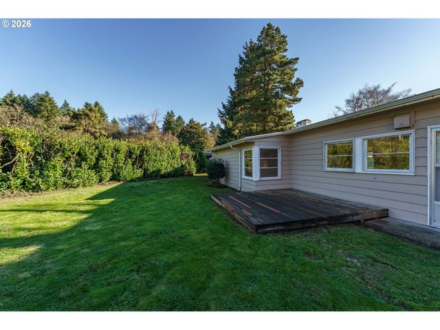 4104 FARVIEW Dr, Vancouver, WA 98661