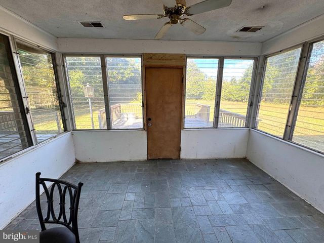 2638 GREENBRIAR LN, Annapolis, MD 21401