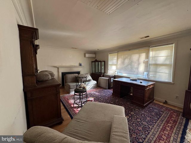 2638 GREENBRIAR LN, Annapolis, MD 21401