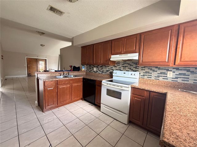 111 NICHOLAS COURT, Kissimmee, FL 34758