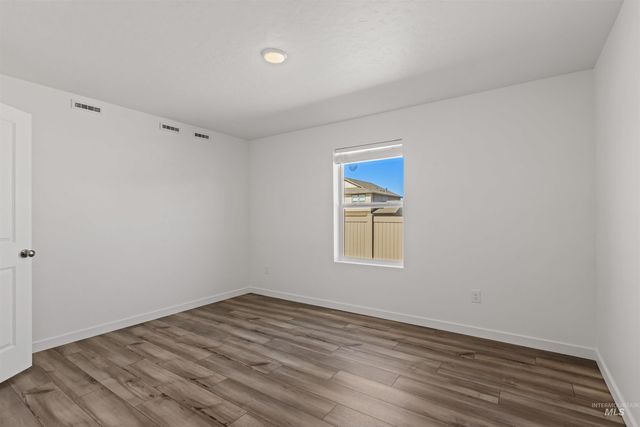 8641 E Velvet Ash St, Nampa, ID 83687