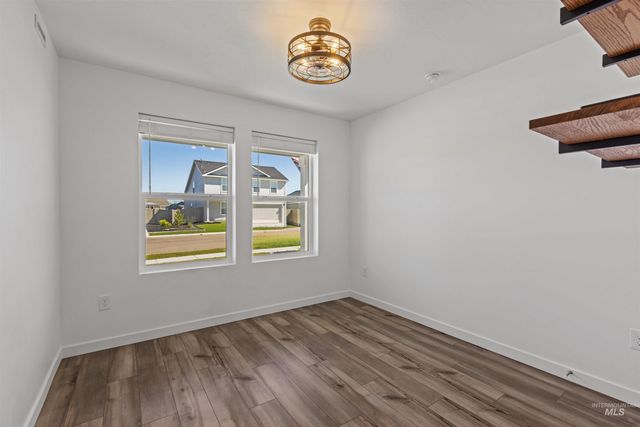 8641 E Velvet Ash St, Nampa, ID 83687