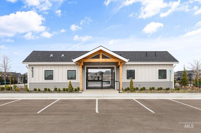 8641 E Velvet Ash St, Nampa, ID 83687