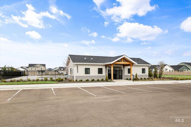 8641 E Velvet Ash St, Nampa, ID 83687