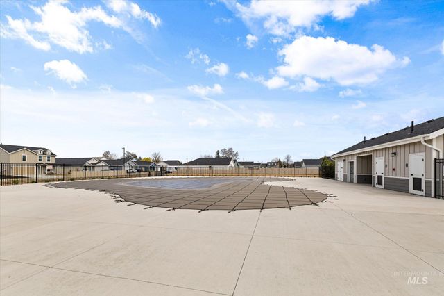 8641 E Velvet Ash St, Nampa, ID 83687