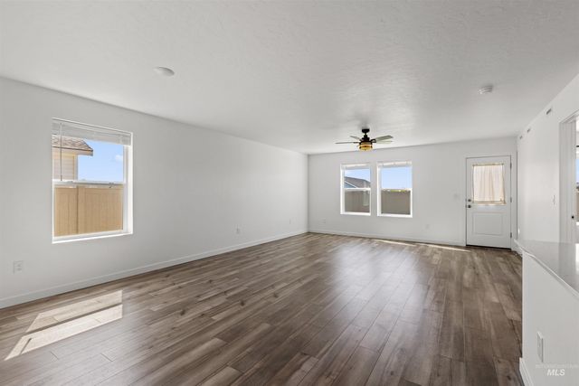8641 E Velvet Ash St, Nampa, ID 83687