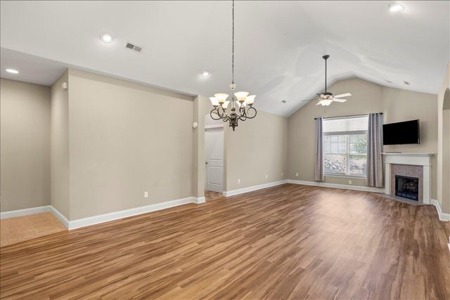 9655 Collier Place 18, Ooltewah, TN 37363