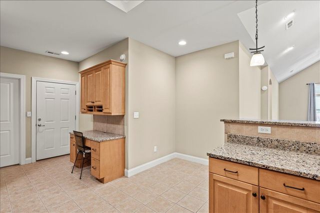 9655 Collier Place 18, Ooltewah, TN 37363