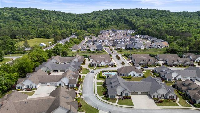 9655 Collier Place 18, Ooltewah, TN 37363