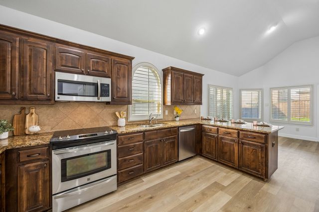 10445 Merced Lake Road, Fort Worth, TX 76177
