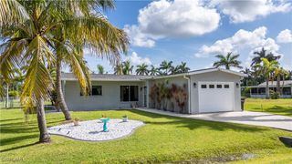 9948 Almetta AVE, Fort Myers, FL 33919