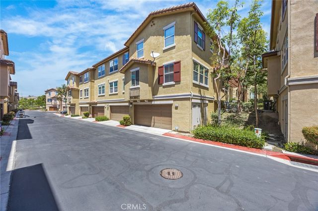 8475 E Kendra Loop, Orange, CA 92867