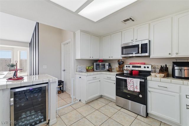 581 West Leslie Street, Pahrump, NV 89060