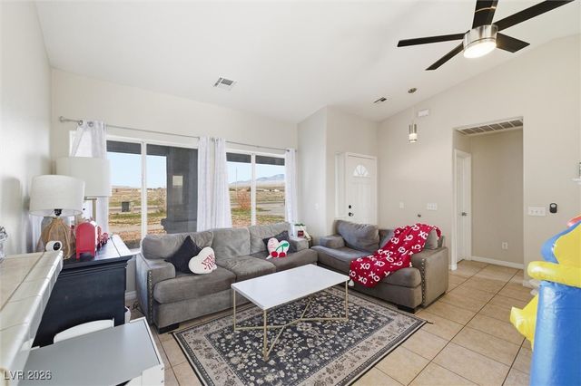 581 West Leslie Street, Pahrump, NV 89060