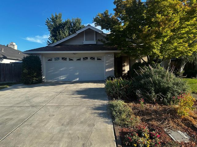 3103 Mill Oak Way, Sacramento, CA 95833