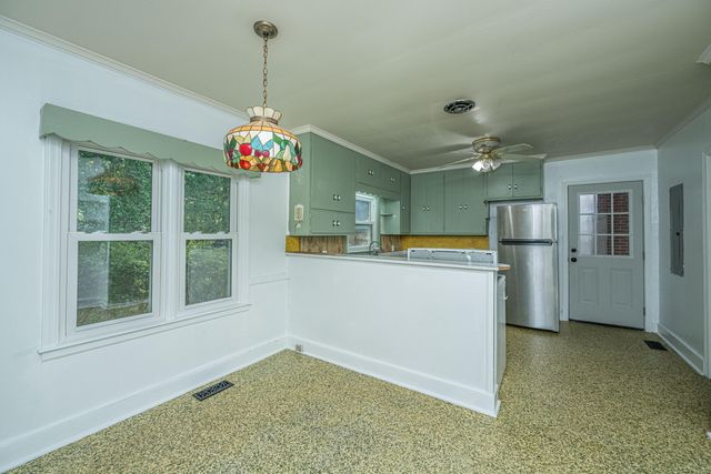 10409 Cottageville Highway, Cottageville, SC 29435