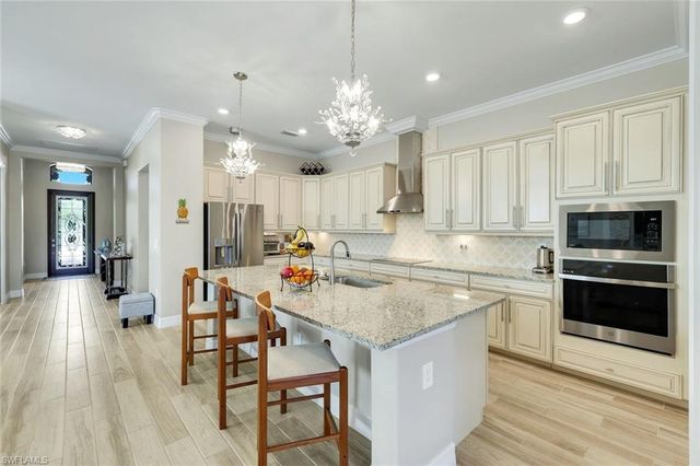 28047 Foxrock CT, Bonita Springs, FL 34135